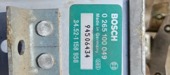 BMW 5 E39 ABS control unit/module 0265100049 94506434