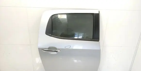Isuzu D-Max Rear door