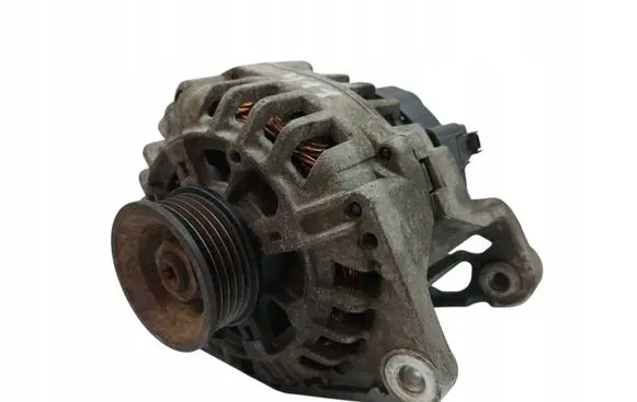 Volkswagen PASSAT B5 Generator/alternator 06B903016D
