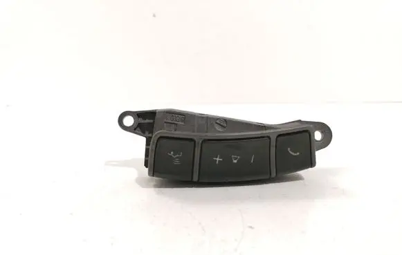 Steering wheel buttons/switches