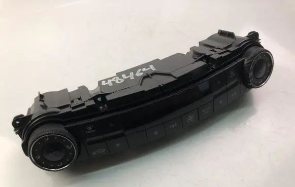 Mercedes-Benz E W211 Climate control unit 2118301585