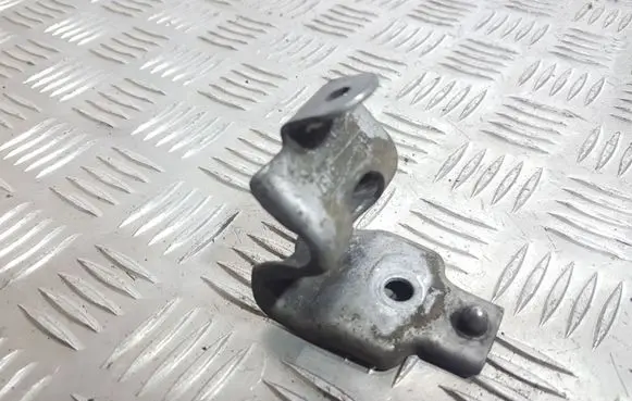 Opel Insignia A Radiator mount bracket 13239137 3292