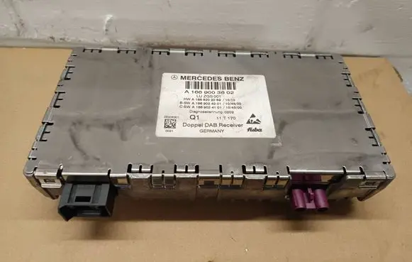 Mercedes-Benz C W204 Antenna control unit A1669003602 A1669024201 A1668202089