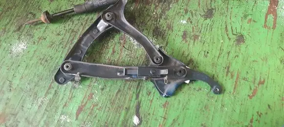 Mercedes-Benz C W202 Engine bonnet/hood hinges 2028800128