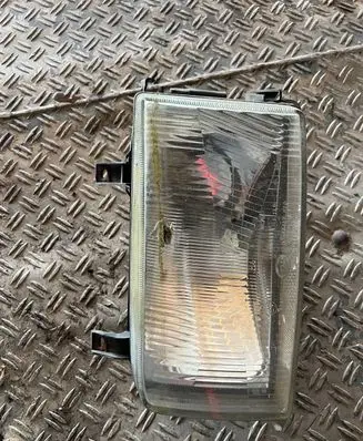 Volkswagen Transporter - Caravelle T4 Headlight/headlamp