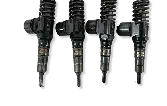 Audi A4 S4 B8 8K Fuel injectors set 0414720404