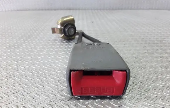 Citroen C5 Rear seatbelt buckle 33013592