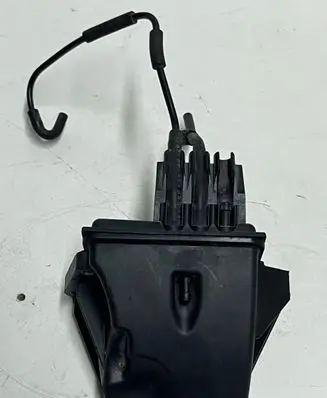 Vacuum air tank