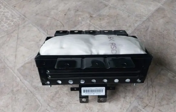Passenger airbag