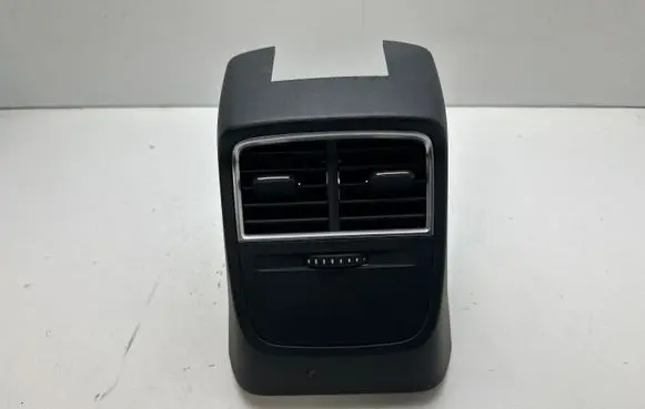 Audi A3 S3 8V Rear air vent grill 8V0857042