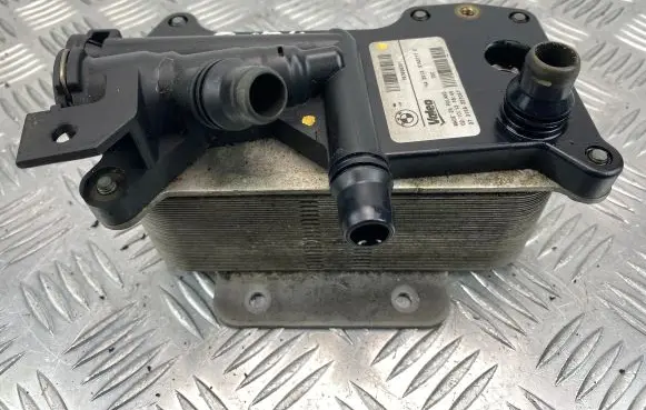 Engine oil radiator
