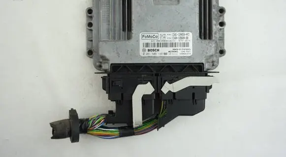 Ford Focus Engine control unit/module CV6112A650AFD CV6A12B684BB 0261S09149