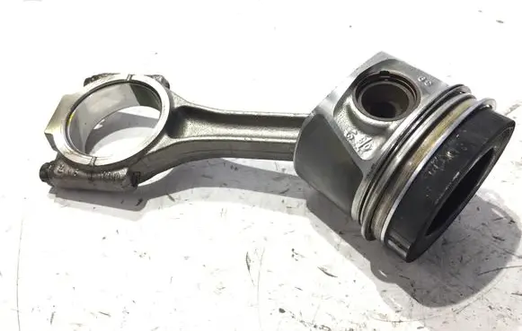 Volkswagen Transporter - Caravelle T5 Piston with connecting rod 017260213 0426202J