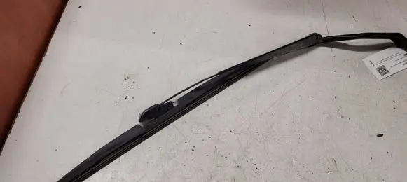 Nissan Almera N16 Front wiper blade arm