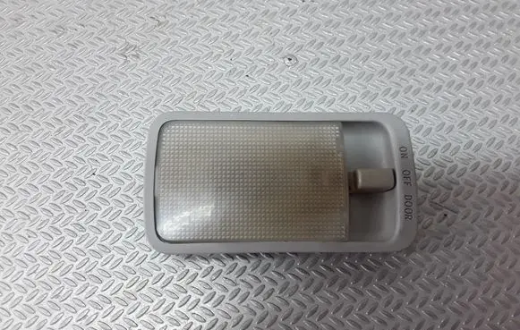 Toyota Corolla Verso AR10 Rear seat light