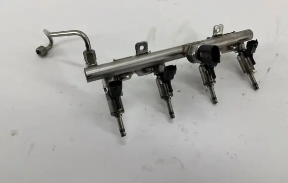 BMW 1 F20 F21 Fuel main line pipe 7592426