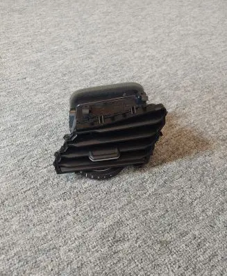 Volkswagen Tiguan Dashboard side air vent grill/cover trim 5NB819247 5NB819709