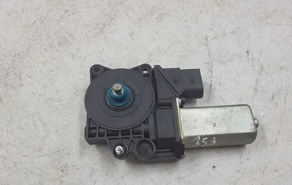 BMW 3 E90 E91 Rear lock motor 