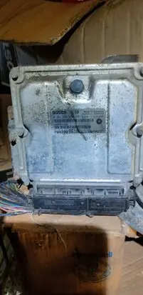 Chrysler Voyager Engine control unit/module P04727661AC 0281010240