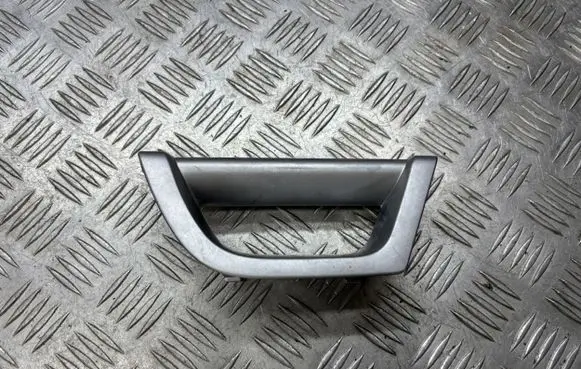 Volvo XC90 Front door interior handle 8650070