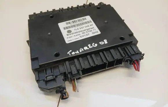 Volkswagen Touareg I Comfort/convenience module 7L6937049AF 05075611 H004S2000