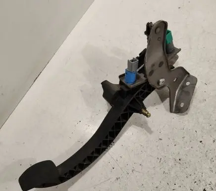 Clutch pedal