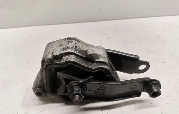 Engine mount bracket