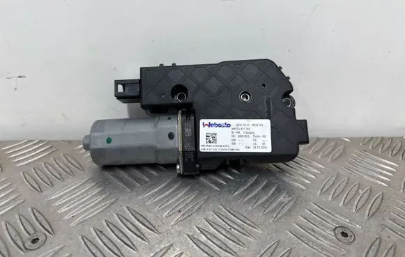 Audi A6 S6 C8 4K Electric sunroof installation 5TA877795