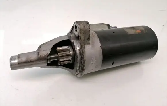 Volkswagen PASSAT B5.5 Starter motor 0986018020