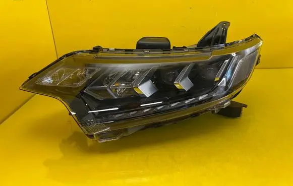 Mitsubishi Outlander Headlight/headlamp 8301D4-63