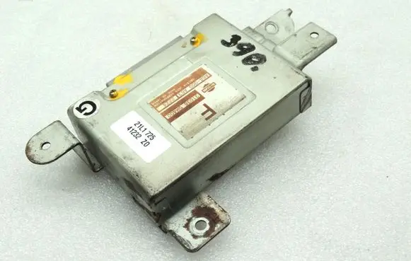 Nissan Almera N16 Gearbox control unit/module 310365M400