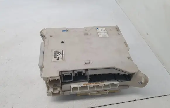 Lexus GS 250 350 300H 450H Other control units/modules 8273030B62