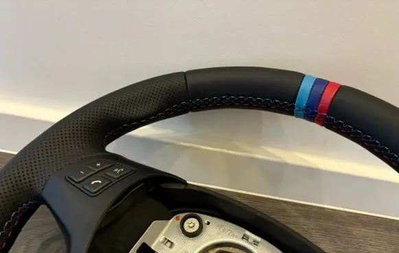BMW 1 E82 E88 Steering wheel