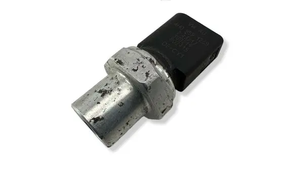 Volkswagen Golf VII Air conditioning (A/C) pressure sensor 4H0959126B