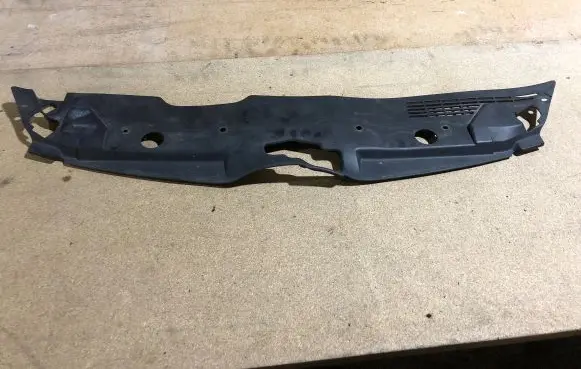Toyota Corolla Verso E121 Radiator trim 532890F010