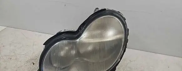 Mercedes-Benz C AMG W203 Headlight/headlamp A2038200161 0301166201