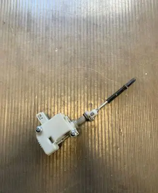 Porsche Cayenne (9PA) Fuel tank cap lock 1J0810773B 3B0959782