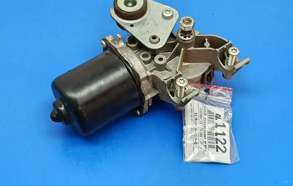 Alpine C2 Front wiper linkage and motor