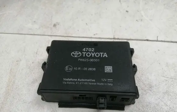 Toyota Auris E180 Other control units/modules PW62500301 4702 10R052838