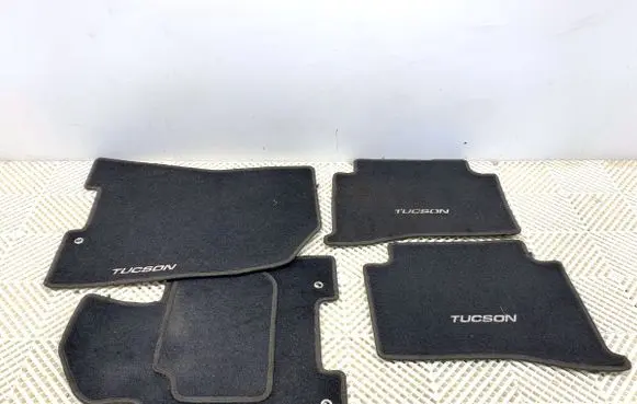 Hyundai Tucson TL Interior carpet