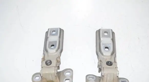 BMW 2 F45 Tailgate/trunk/boot hinge 7300810 7300809 41007317770