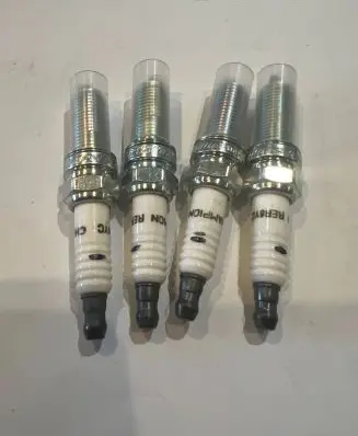 Hyundai i20 (PB PBT) Spark plug 18827-09080 1882709080