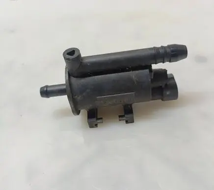 Opel Zafira A Valve vacuum 1997280