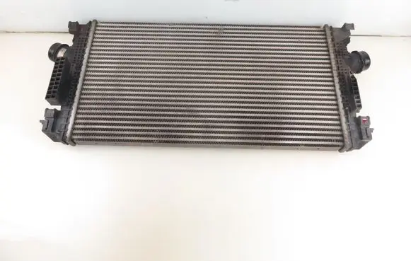 Opel Astra J Intercooler radiator 13267647
