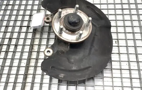 Ford Mustang VI Front wheel hub spindle knuckle FR3C3108A