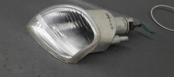 Citroen Saxo Front indicator light