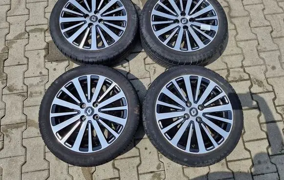 Renault Twingo III R16 alloy rim 