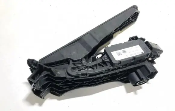 Volkswagen Golf V Accelerator throttle pedal 1k1721503l