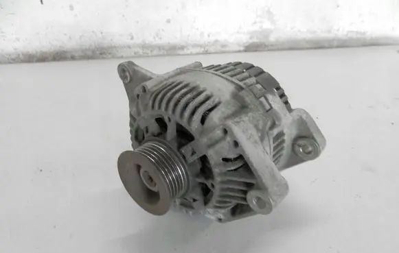 Renault Laguna I Generator/alternator 