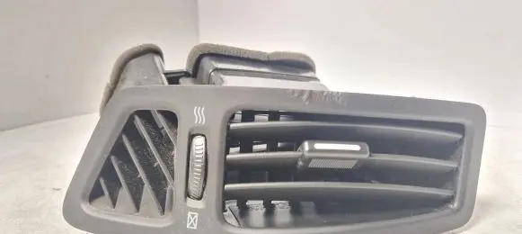 KIA Ceed Dashboard side air vent grill/cover trim 974801h000
